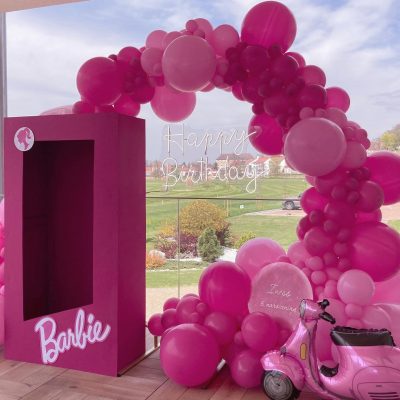 Tématická oslava, Barbie party, balónkový oblouk, girlanda, fotobox